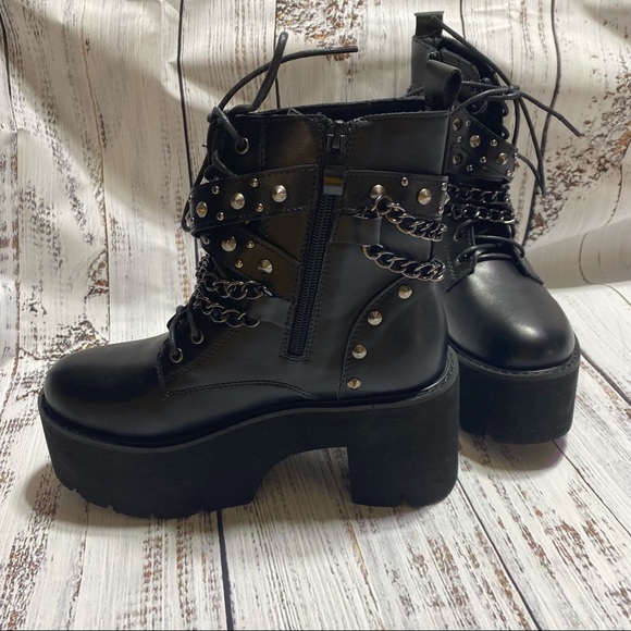 Black Platform Shoes with Chains and Studs Size 5.5 NWOB - Picture 6 of 6